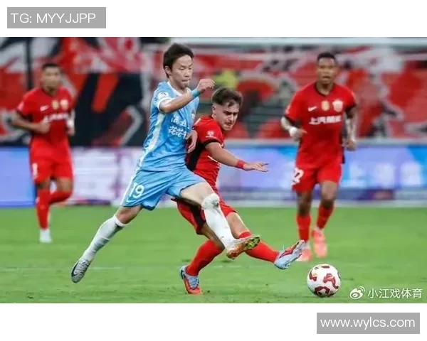 足球明星约架视频引发热议球场之外的较量让人瞩目